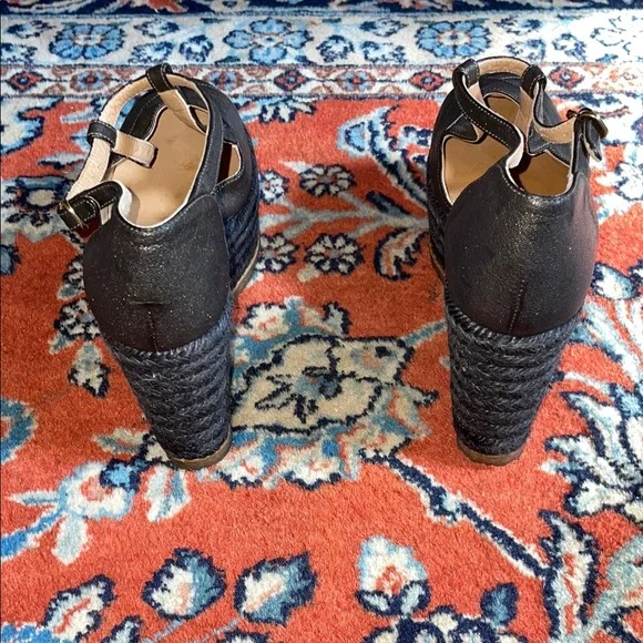 Chloe Black Platform Shoes - Picture 3 of 10